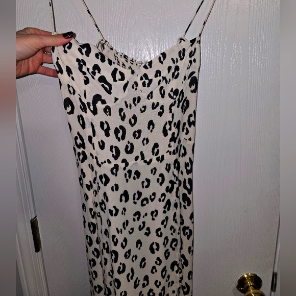 Reformation Juliette Dress NWOT size 0 snow leopard - Picture 4 of 6